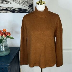 Lumiere Women’s Medium Rust Turtleneck Sweater